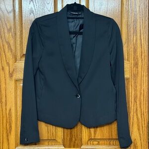 Chic Lightweight Blazer